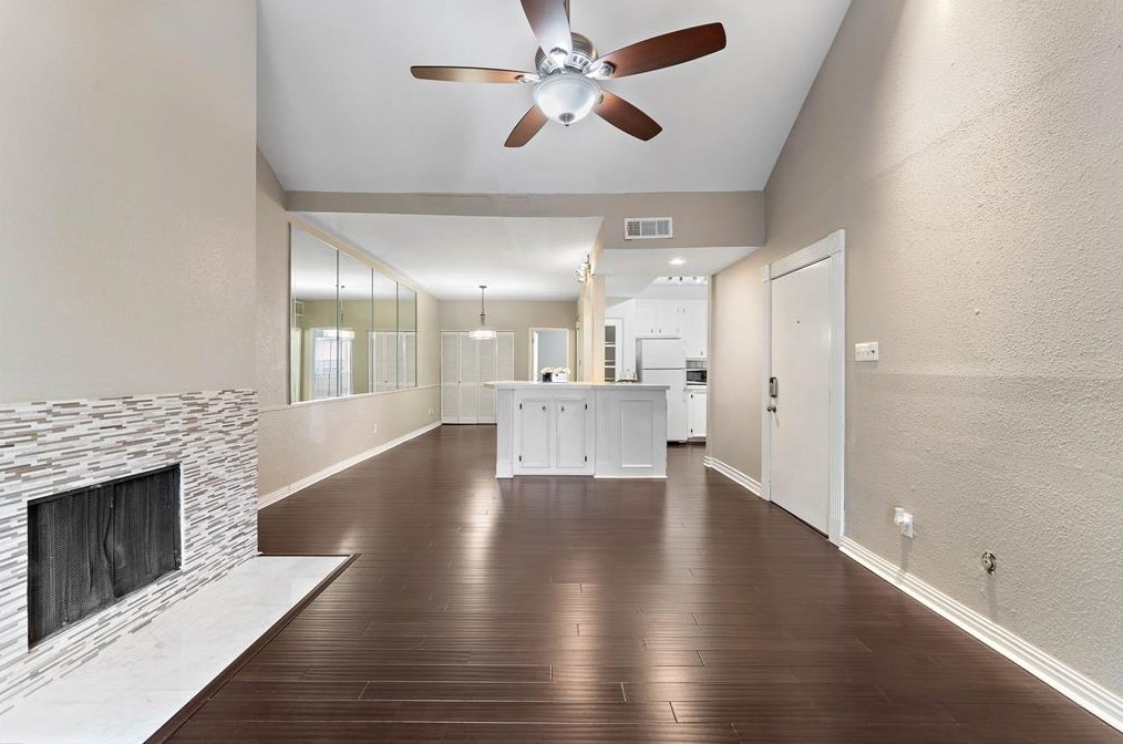 2100 Tanglewilde St #436, Houston, TX 77063