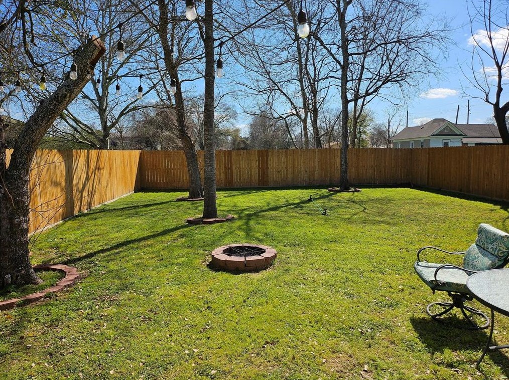 3815 3rd St, Pattison, TX 77423