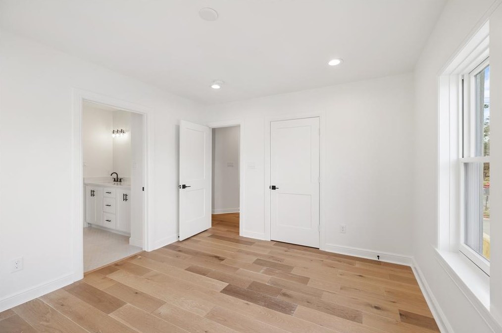 2147 Colquitt, Houston TX  77098-3310 exterior