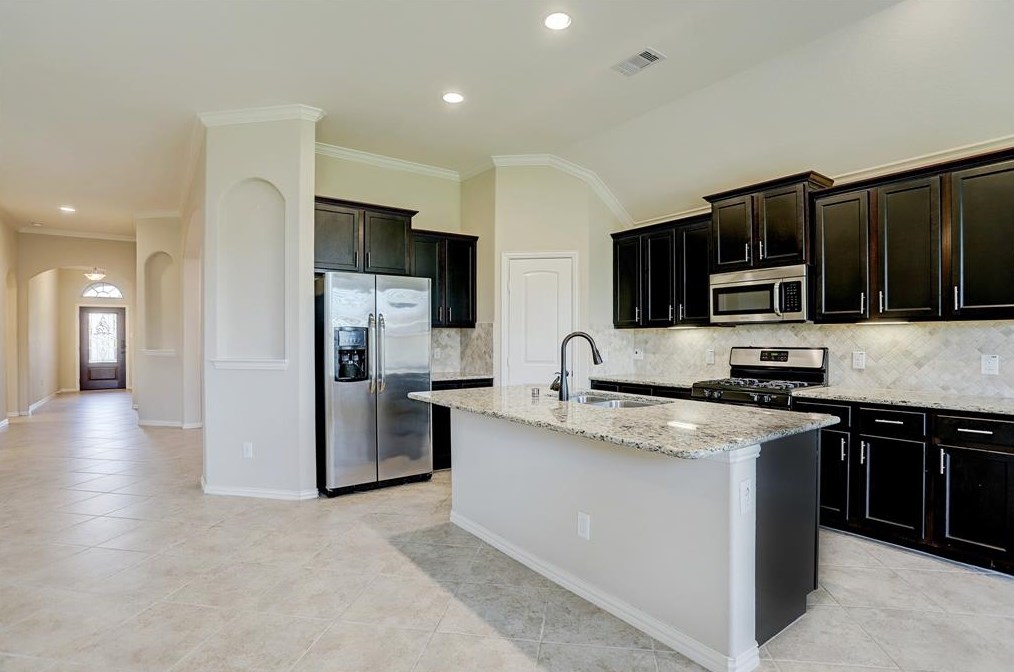 1519 Tyler Pt Ln, Houston TX  77089-1453 exterior