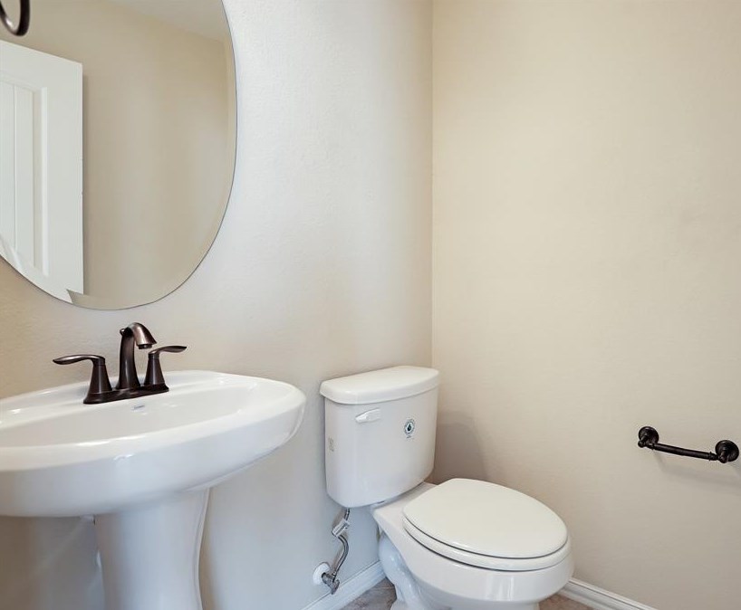 1519 Tyler Pt Ln, Houston TX  77089-1453 exterior