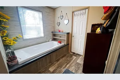 323 County Road 3400, Cleveland, TX 77327 - Photo 10