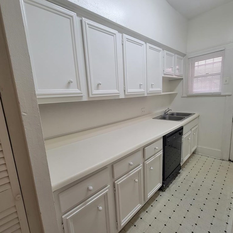 2001 Brun St #1, Houston, TX 77019