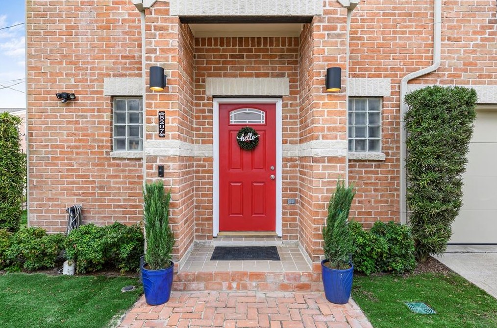 5207 Cornish St, Houston TX  77007-1943 exterior