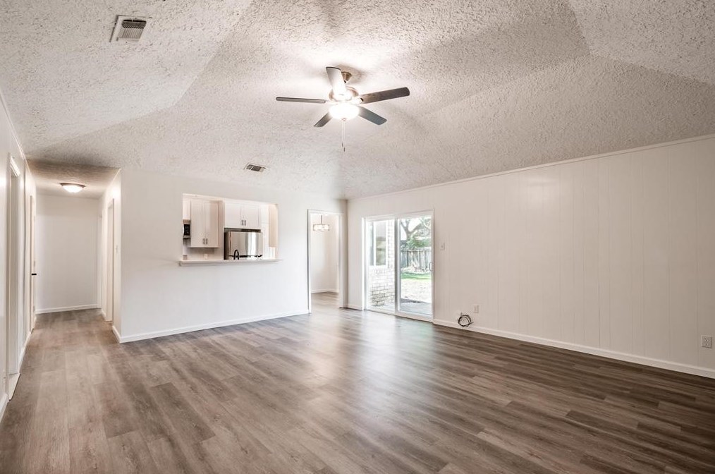 602 Temperance Ln, Deer Park, TX 77536