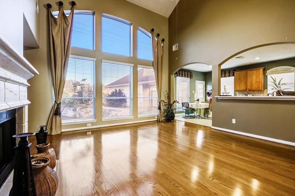 9102 Sunny Rdg Dr, Houston TX  77095-6519 exterior