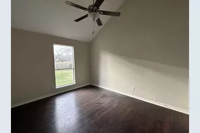 5919 Woodview Drive, Houston, TX 77396 - Photo 6