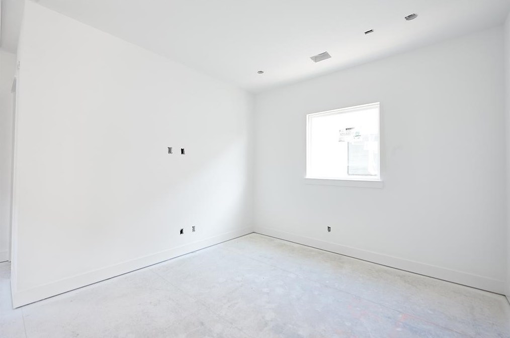 1525 Baggett Ln, Houston TX 77055-5020 exterior