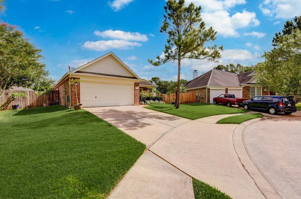 15411 Court Green Trl, Cypress, TX 77433-6211