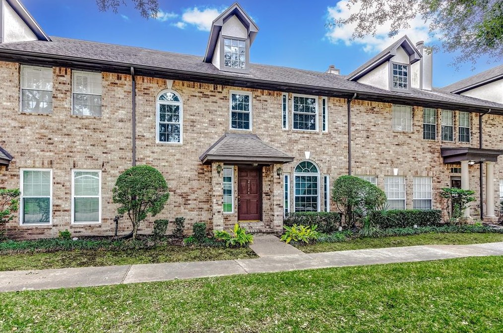 2124 Gemini St, Houston, TX 77058