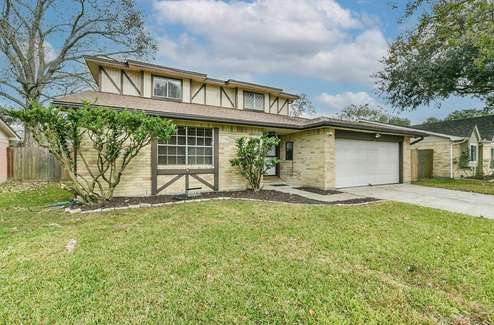 5910 Misty Meadow St, League City, TX 77573