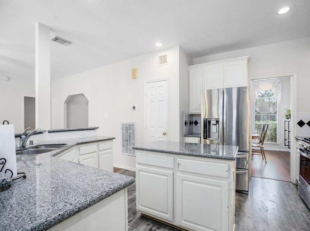 14718 Jade Glen Ct, Sugar Land TX  77498-1052 exterior