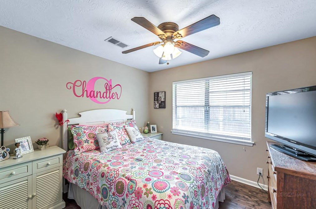 3203 Hollister St, Houston TX  77080-3030 exterior