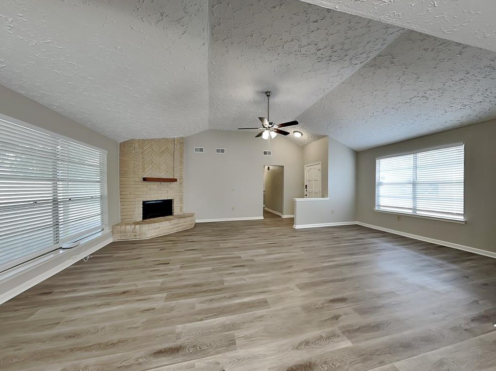 15803 Pfeiffer Dr, Houston, TX 77082-1448