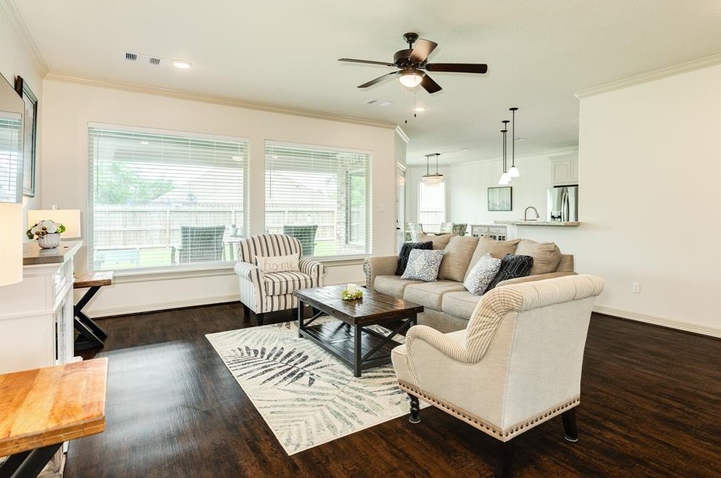 101 Poppy St, Richwood TX  77566 exterior