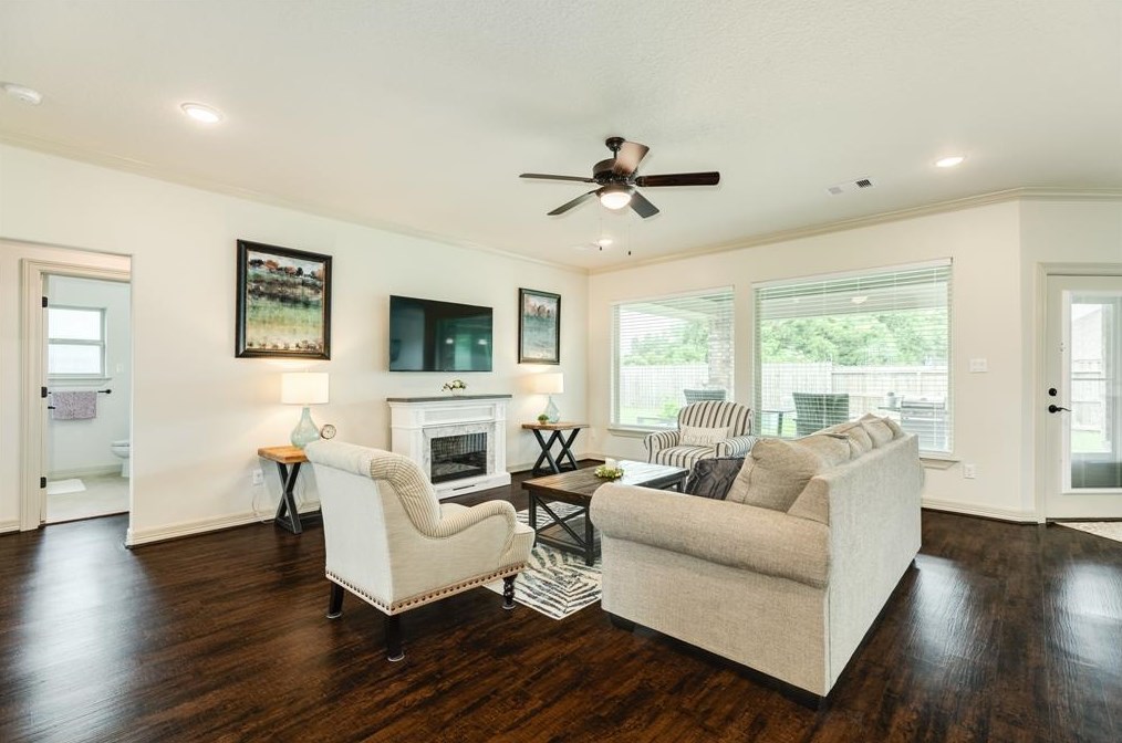 101 Poppy St, Richwood, TX 77566-3109