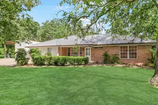 36 Jamaica Ln, Normangee, TX 77871 - Photo 1