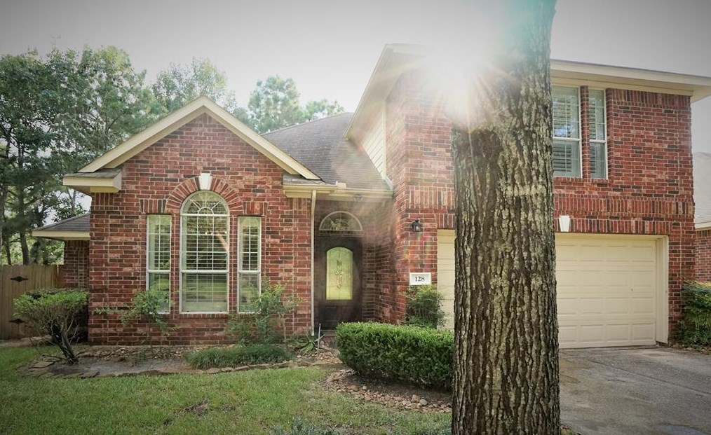 128 Queenscliff Cir, Spring TX  77382-1768 exterior