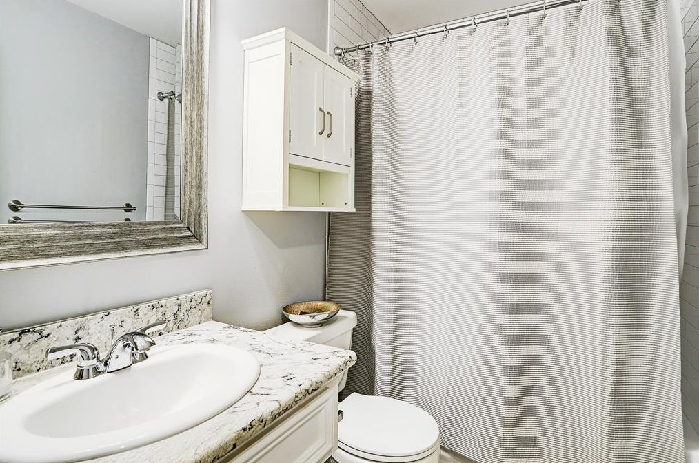 2228 Ann St, Houston TX  77003-1147 exterior