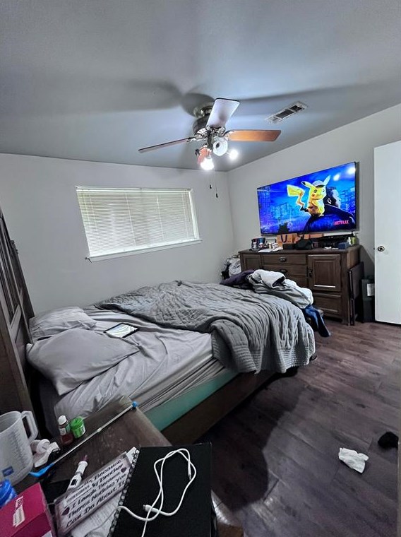 526 Hidden Vly Dr, Houston TX  77037-2011 exterior