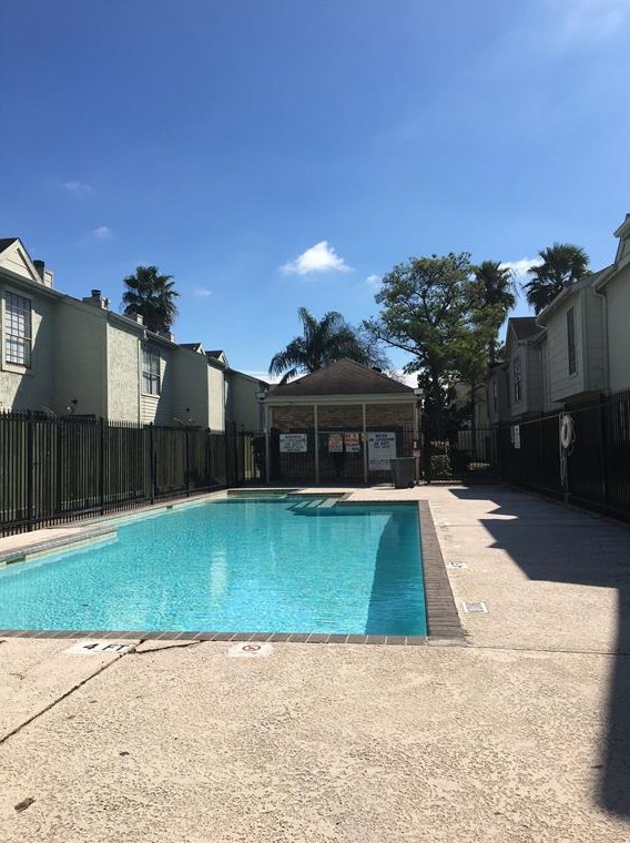 8711 Village Of Fondren Dr, Houston, TX 77071