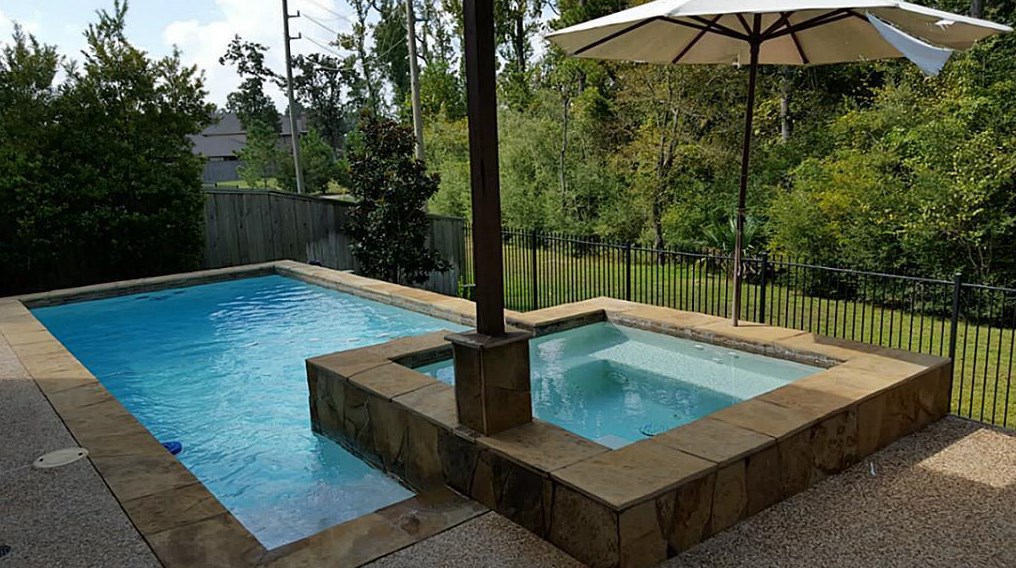 55 S Greenprint Cir, Tomball, TX 77375