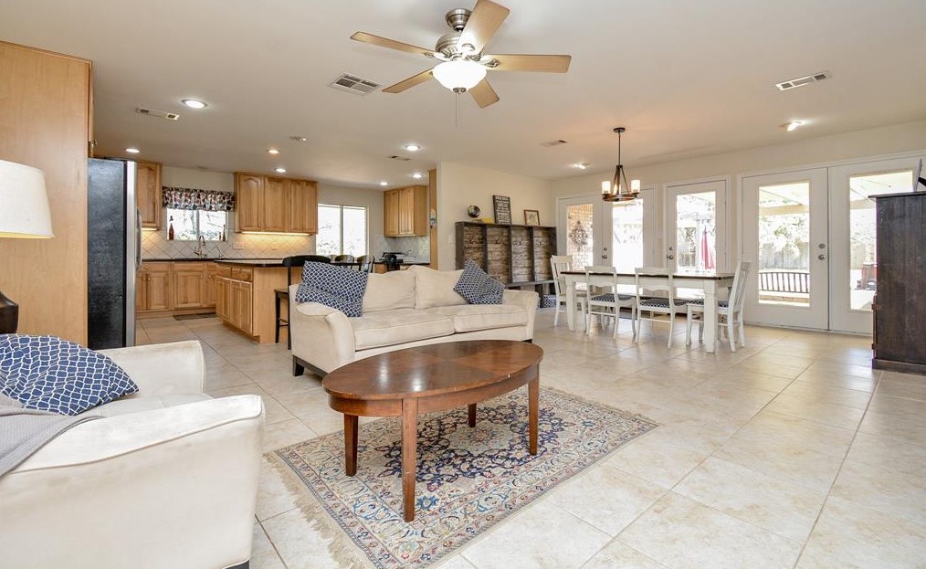 18207 Blanchmont Ln, Houston TX  77058-3424 exterior