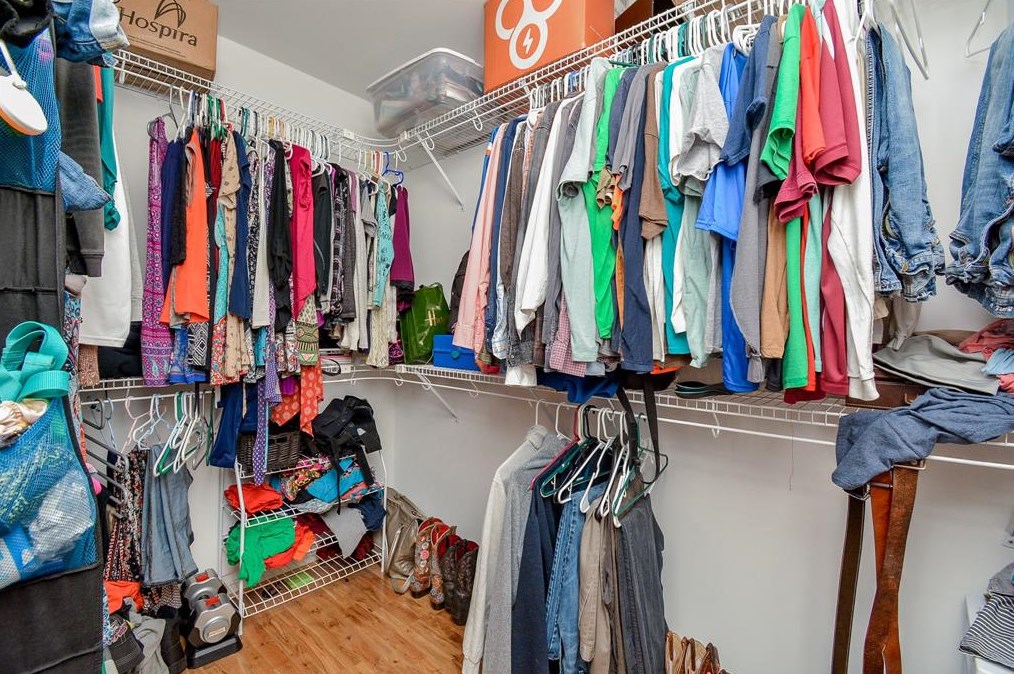 18207 Blanchmont Ln, Houston TX  77058-3449 exterior