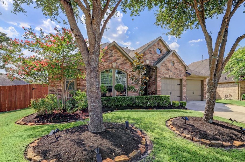 16335 Gentle Slope Ln, Houston, TX 77044-6588