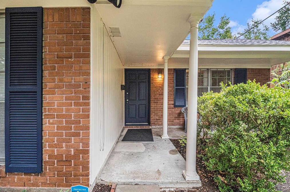 3107 Rockyridge Dr, Houston, TX 77063-3826
