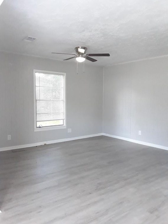 820 E Wilkins St, Angleton, TX 77515