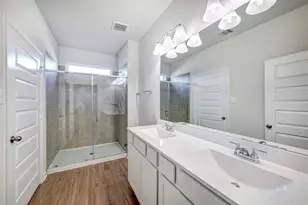 1929 N Riverside Circle, Dayton, TX 77535 - Photo 8