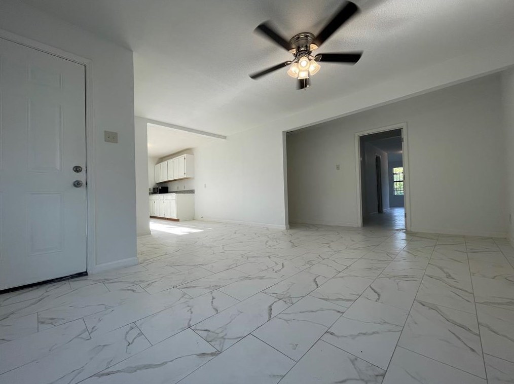 7949 Blue St, Houston TX  77028-4507 exterior