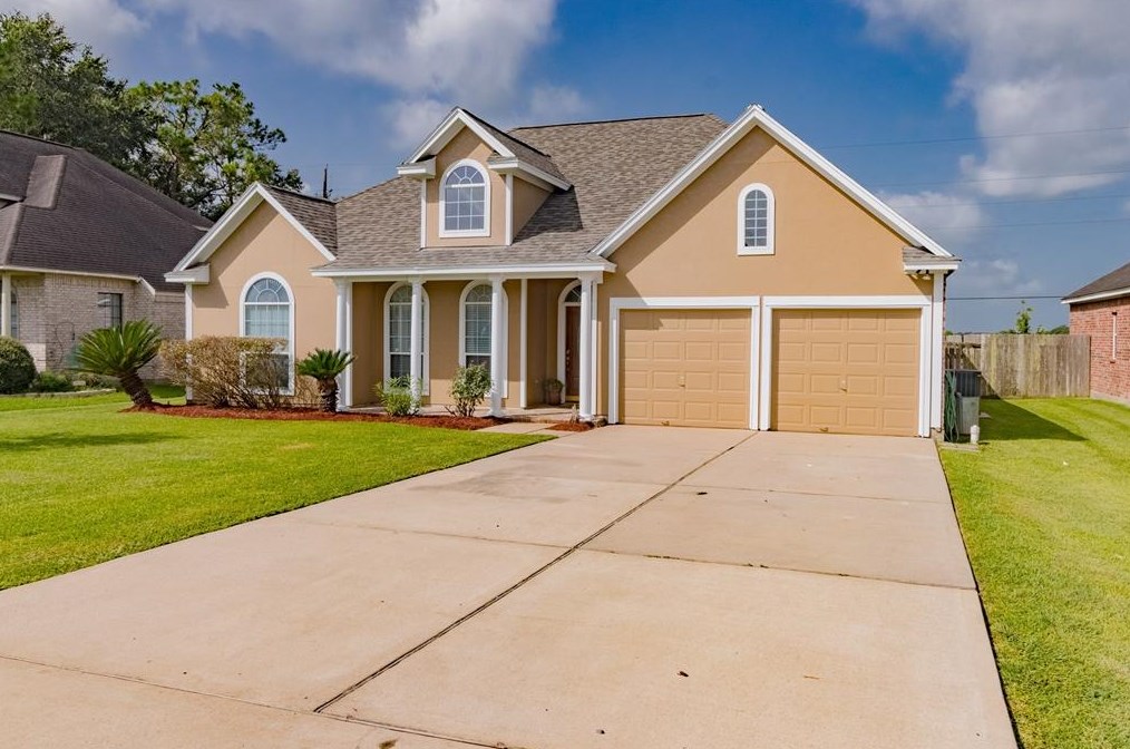 9218 Anna St, Needville, TX 77461-7903