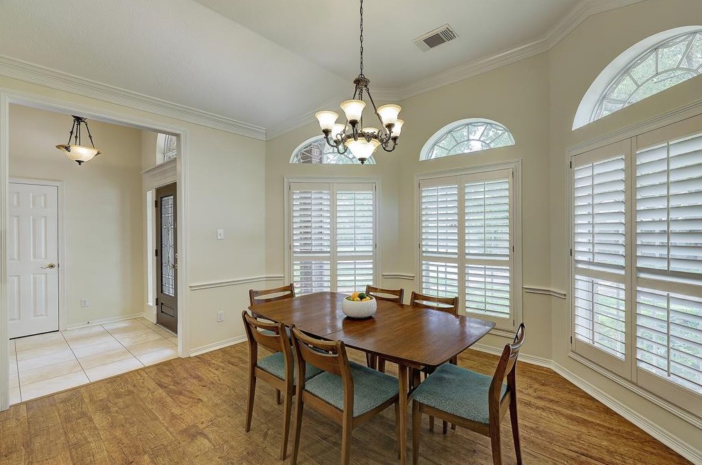 1602 Beaconshire Rd, Houston TX  77077-3847 exterior