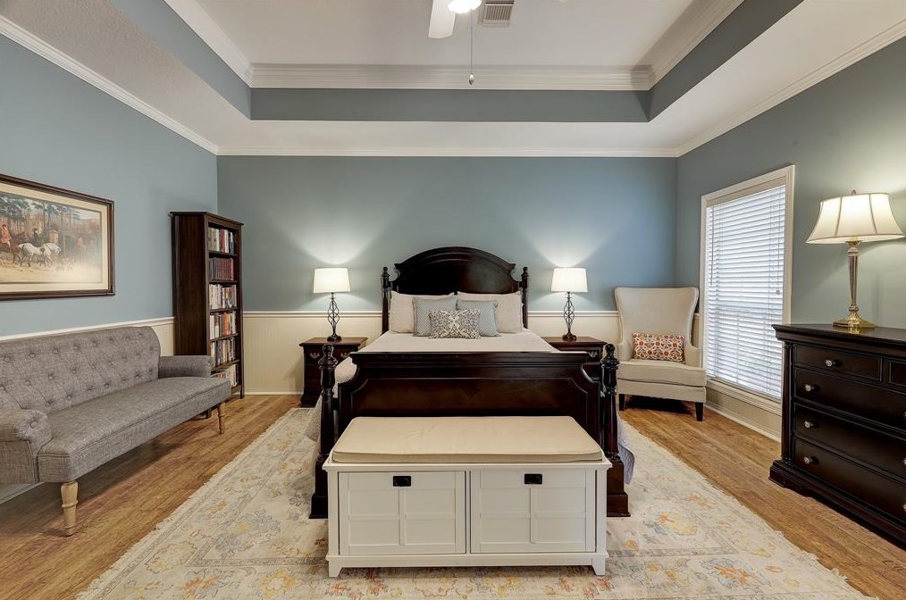 1602 Beaconshire Rd, Houston TX  77077-3847 exterior