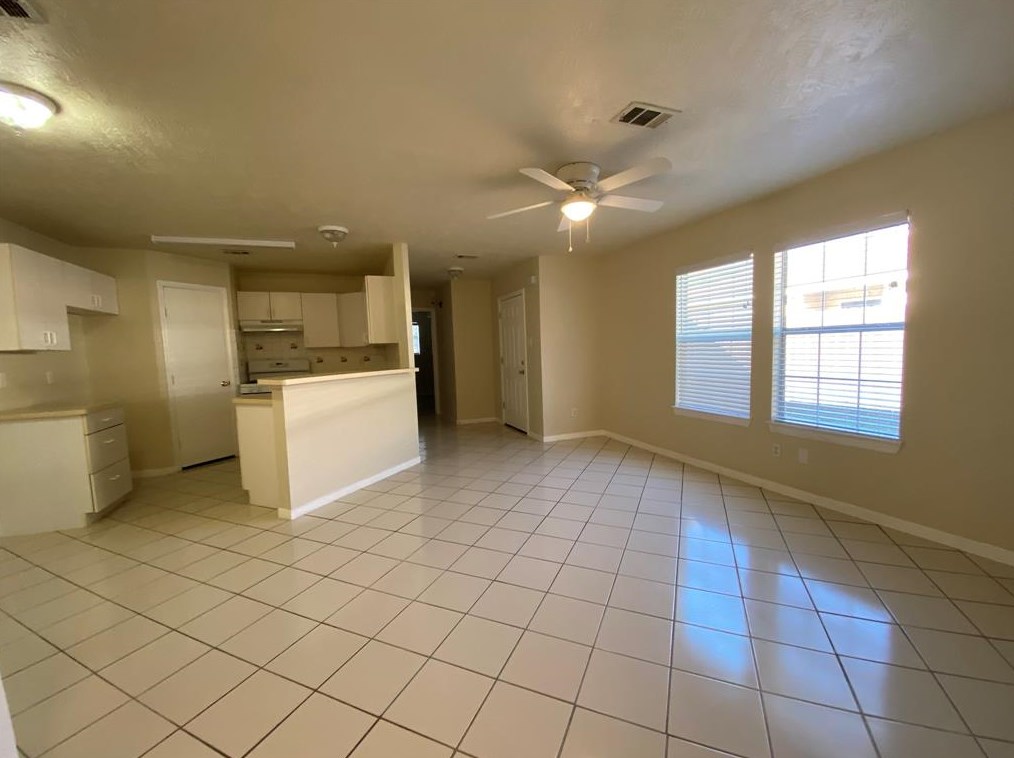 311 Willowick St, Tomball, TX 77375