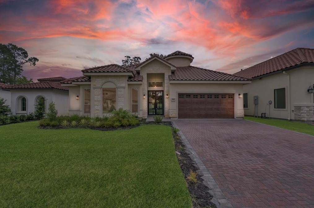 15922 Bridges Fairway Ln, Houston, TX 77068
