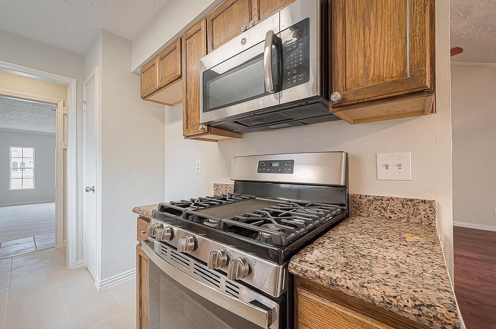 12954 Bamboo Frst Trl, Houston TX  77044-1806 exterior