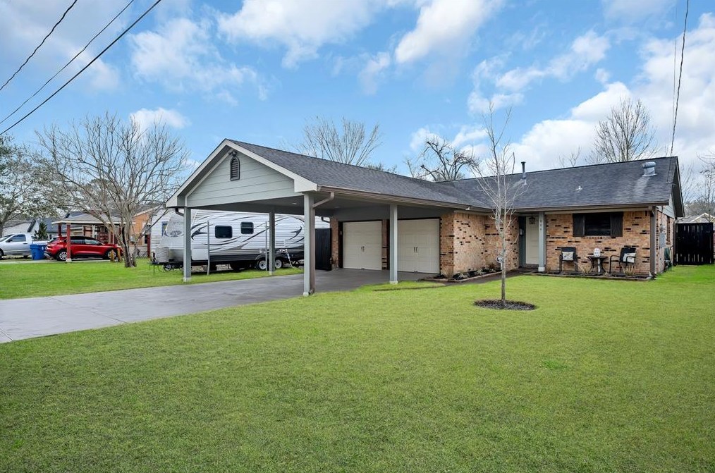 806 Avenue E, South Houston, TX 77587