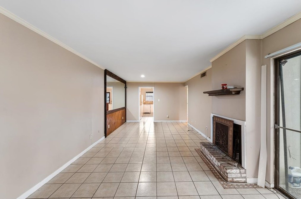 6401 Deihl Rd, Houston, TX 77092