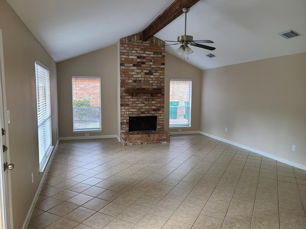 154 Woodstock Circle Dr, Spring TX  77381-3702 exterior