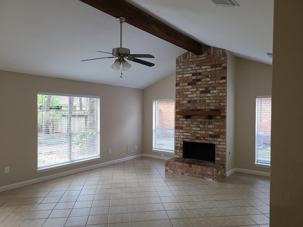 154 Woodstock Circle Dr, Spring TX  77381-3702 exterior