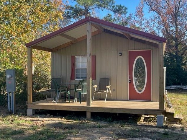 960 Slade St, Stephen Creek, TX 77331