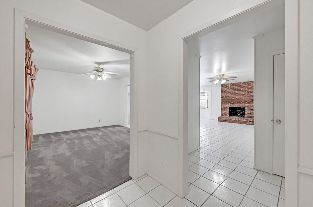 135 Bluebonnet St, Sugar Land TX  77478-3801 exterior
