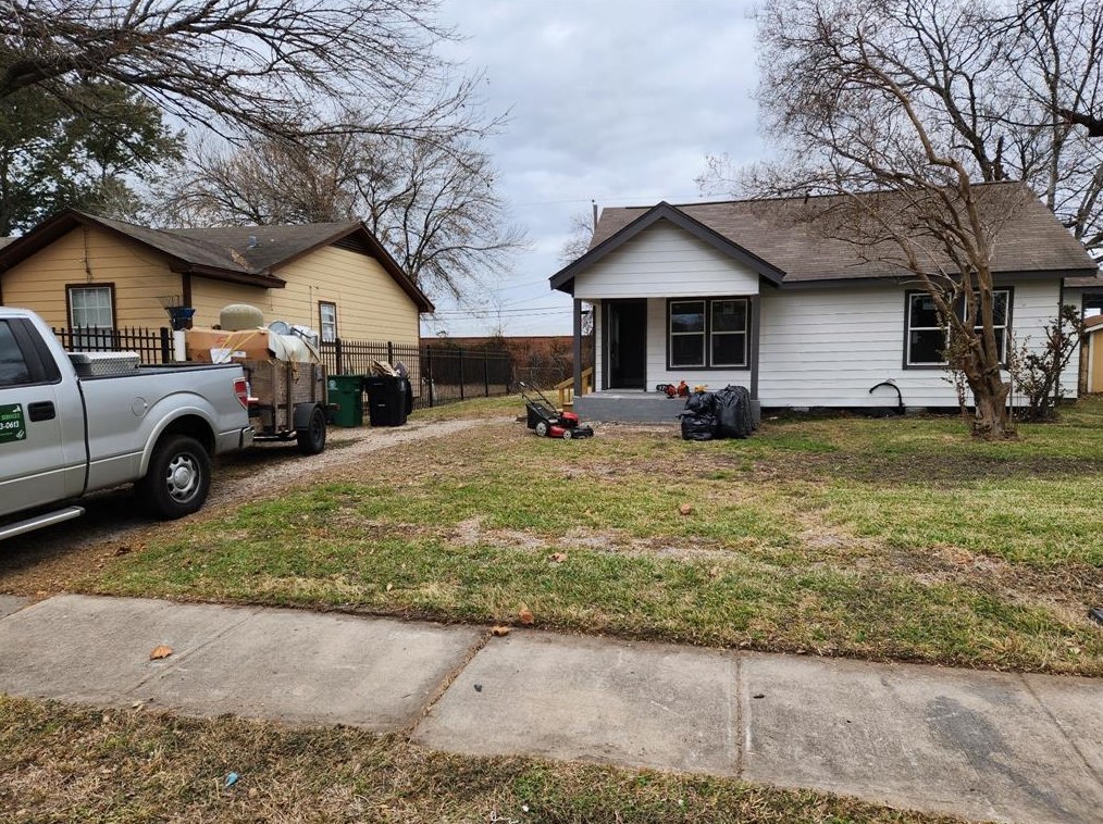 9710 Casa Loma Dr, Houston, TX 77041