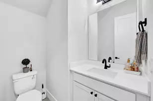 5733 White Magnolia St., Houston, TX 77091 - Photo 10