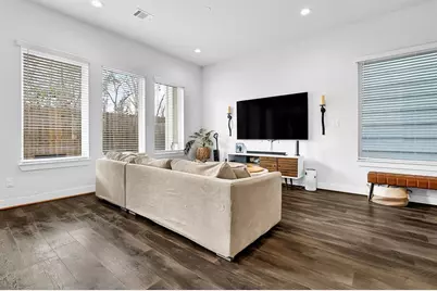 5733 White Magnolia Street, Houston, TX 77091 - Photo 6