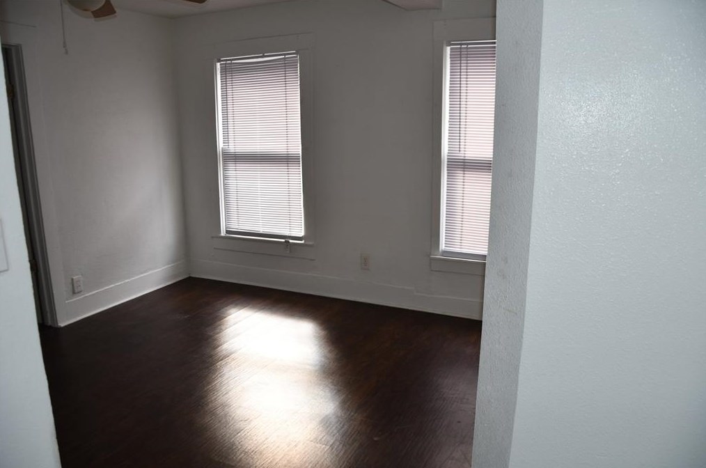 4319 Walker St #2, Houston, TX 77023