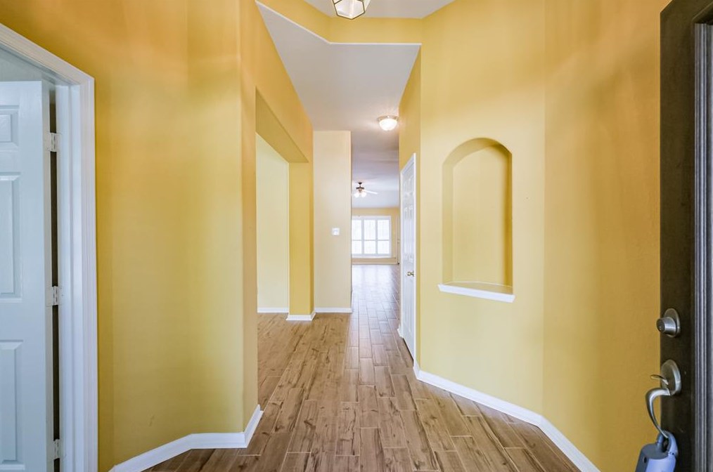 12527 Cannonwood Ln, Houston, TX 77070